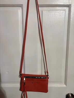 Women's Crossbody Wallet Bag in Red